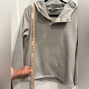 The North Face Light Gray women’s Hoodie